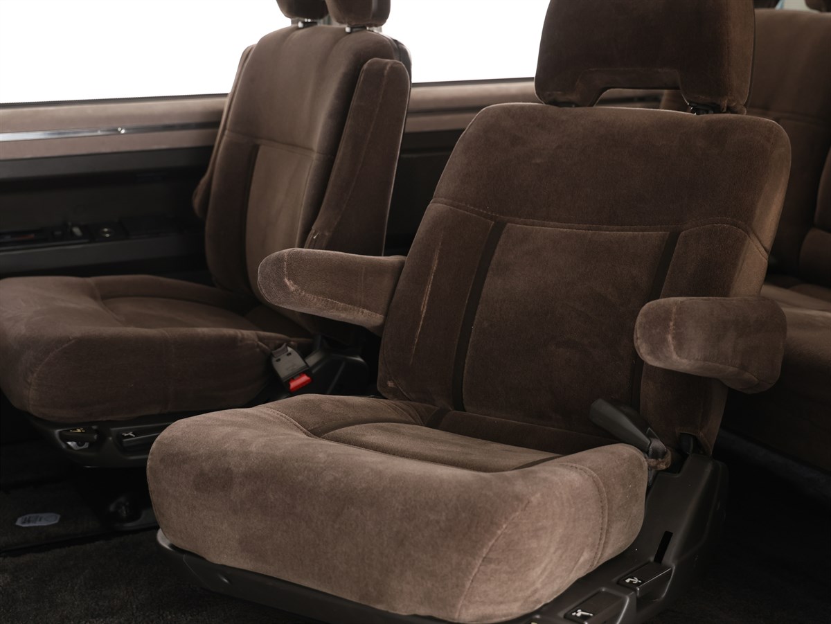 1990 Mitsubishi Delica