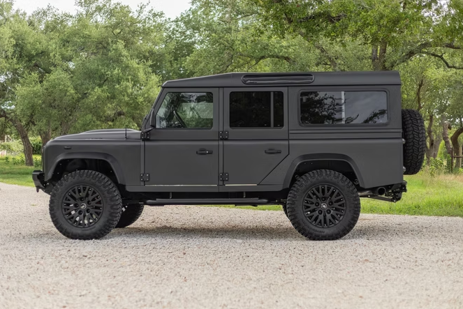 1995 Land Rover Defender 110 Station Wagon
