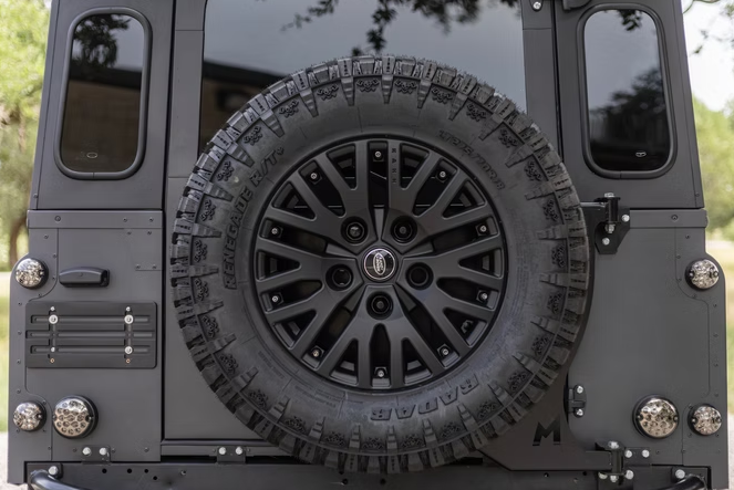 1995 Land Rover Defender 110 Station Wagon