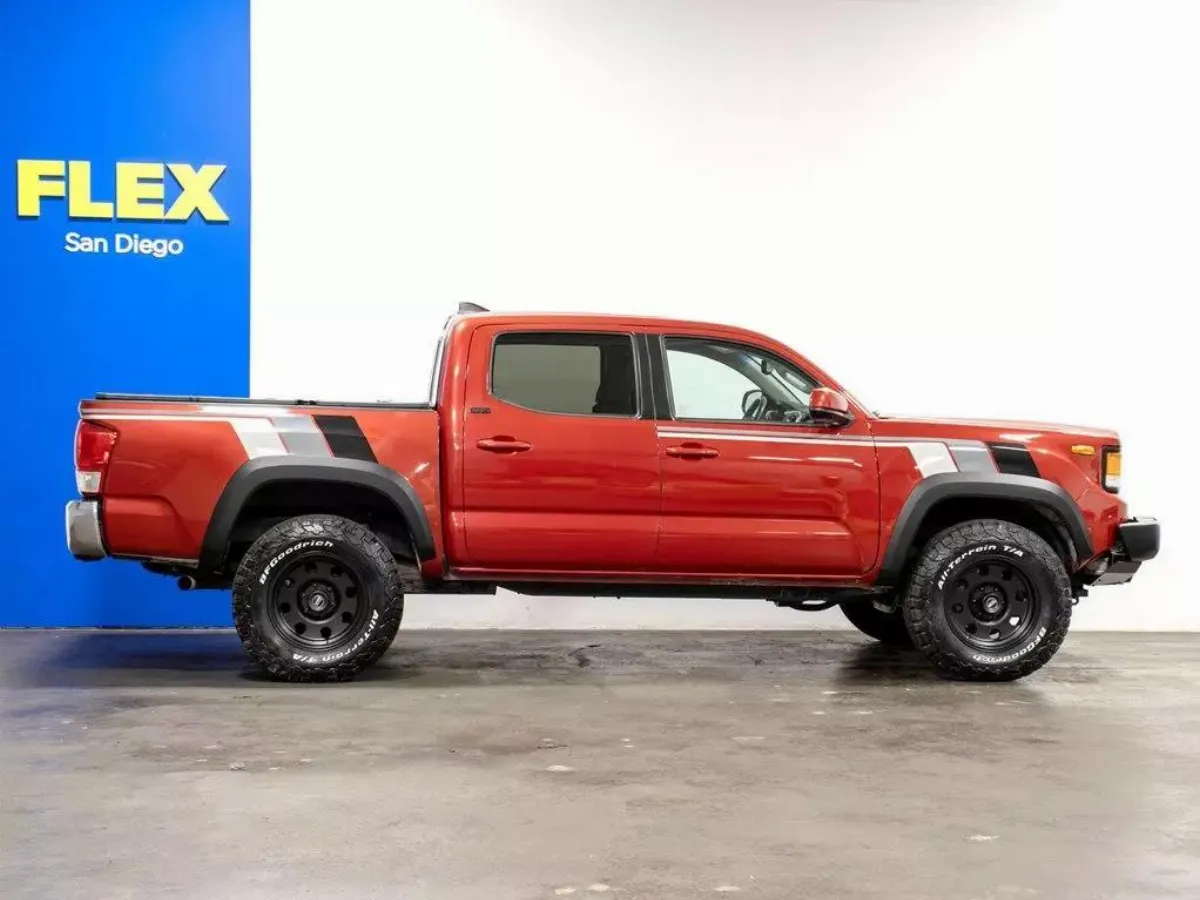 2017 Toyota Tacoma Renoca Windansea