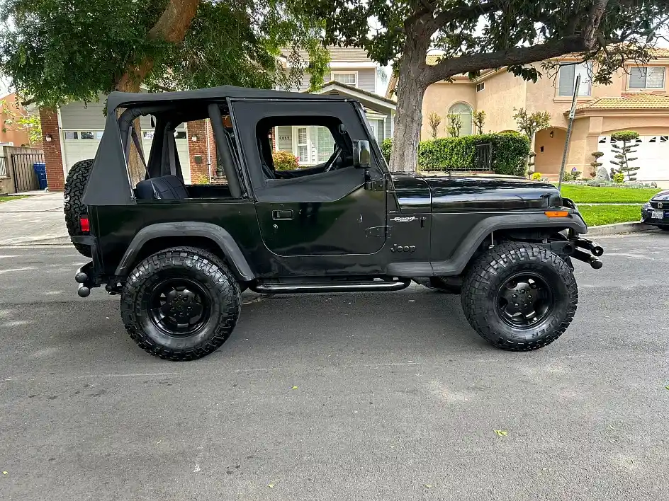 1994 Jeep Wrangler SE 4×4 - 2