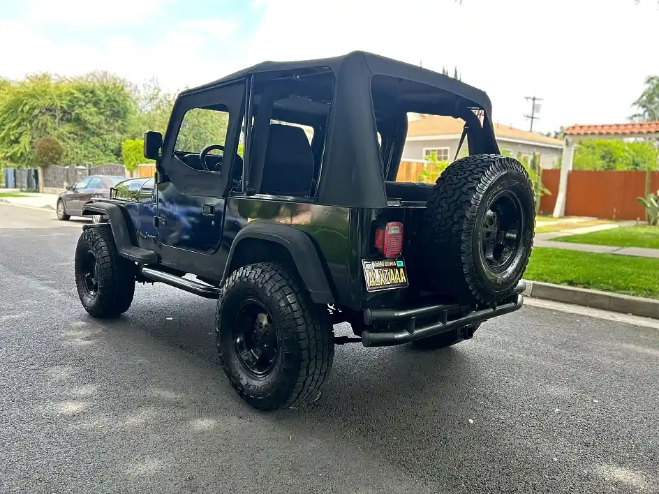 1994 Jeep Wrangler SE 4×4 - 5