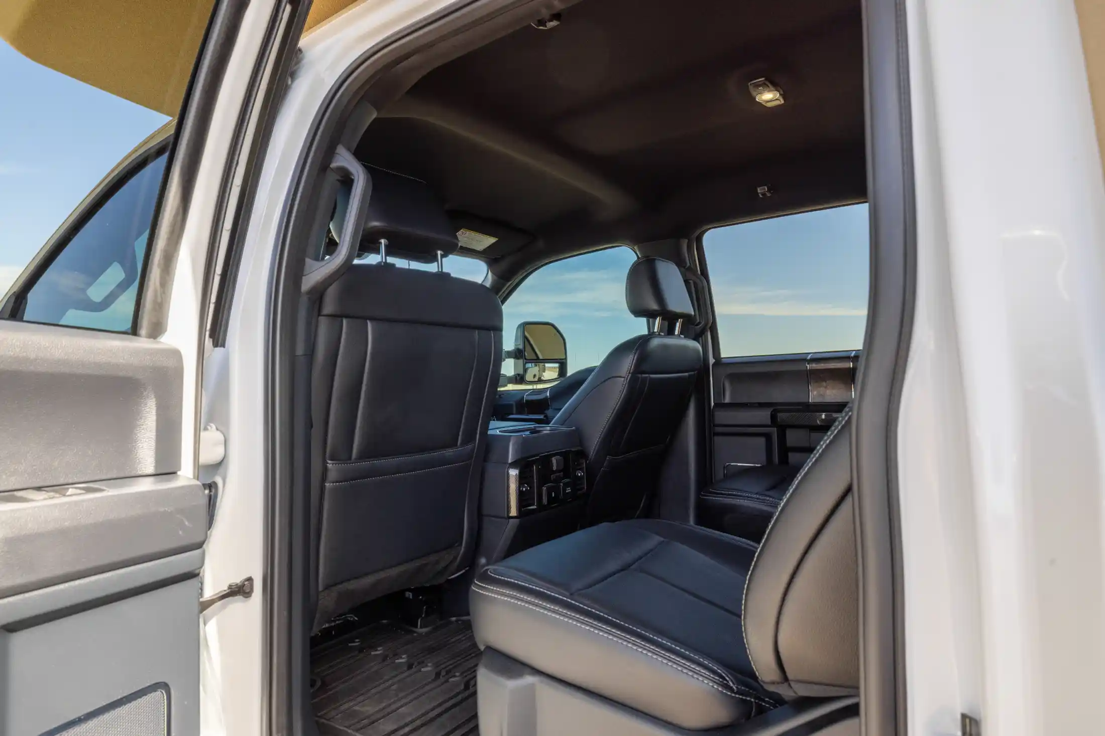 2022 EarthRoamer XV-LTi 079