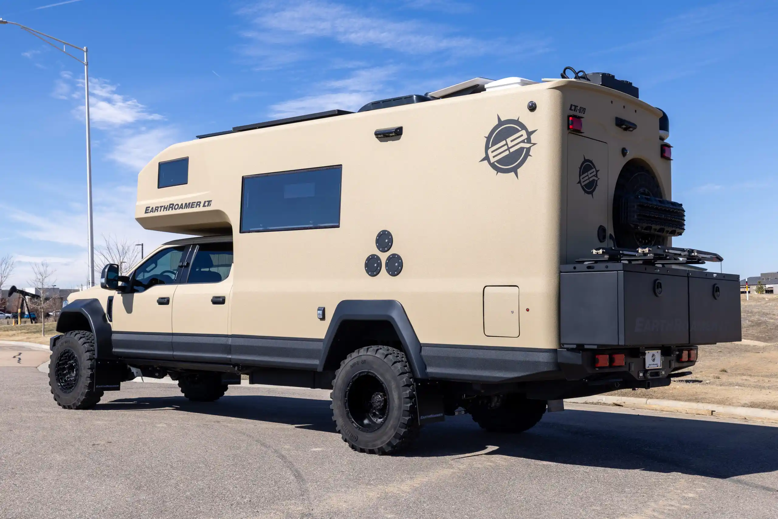 2022 EarthRoamer XV-LTi 079 - 2