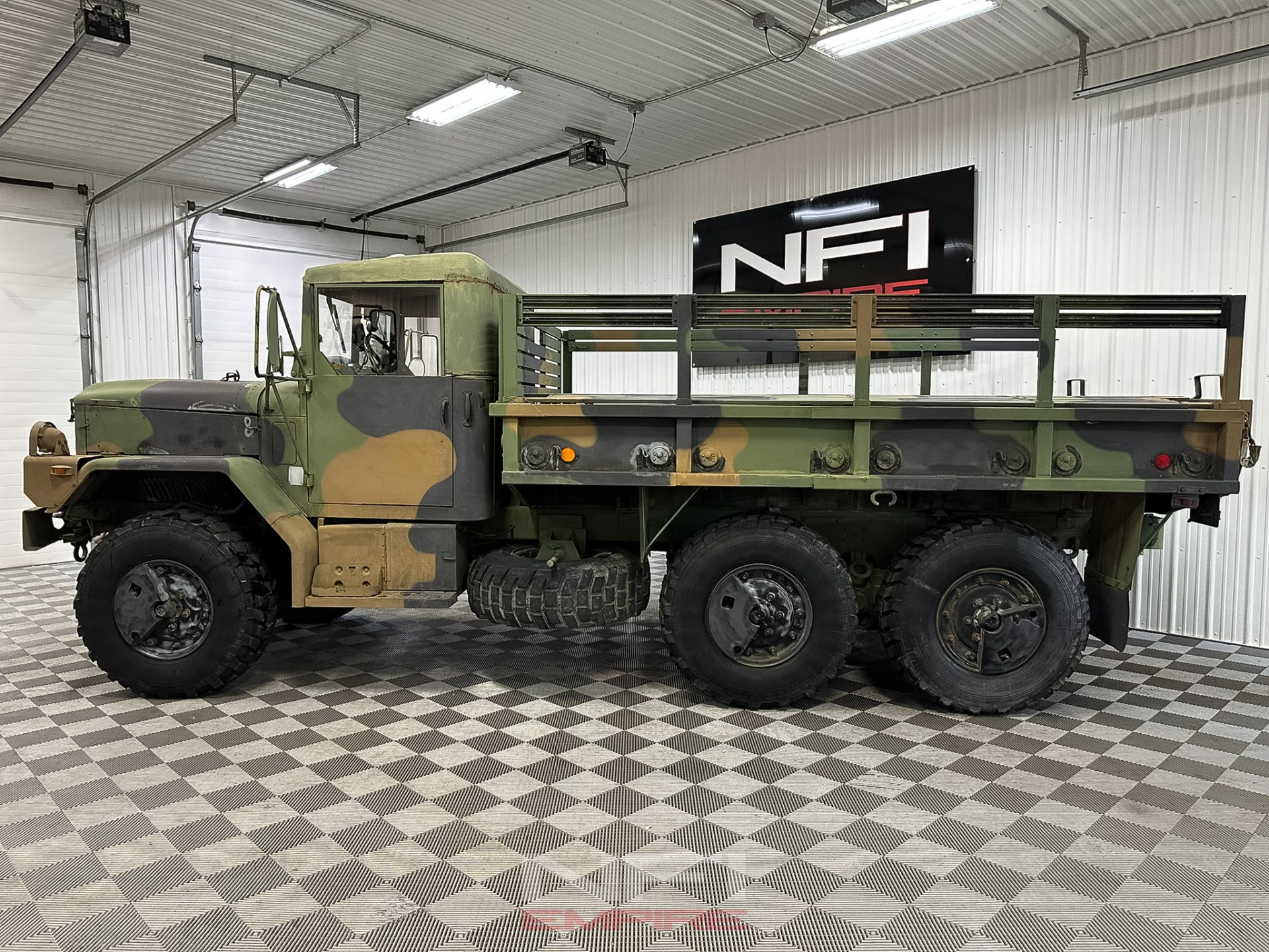 1990 AM General M35 - 2