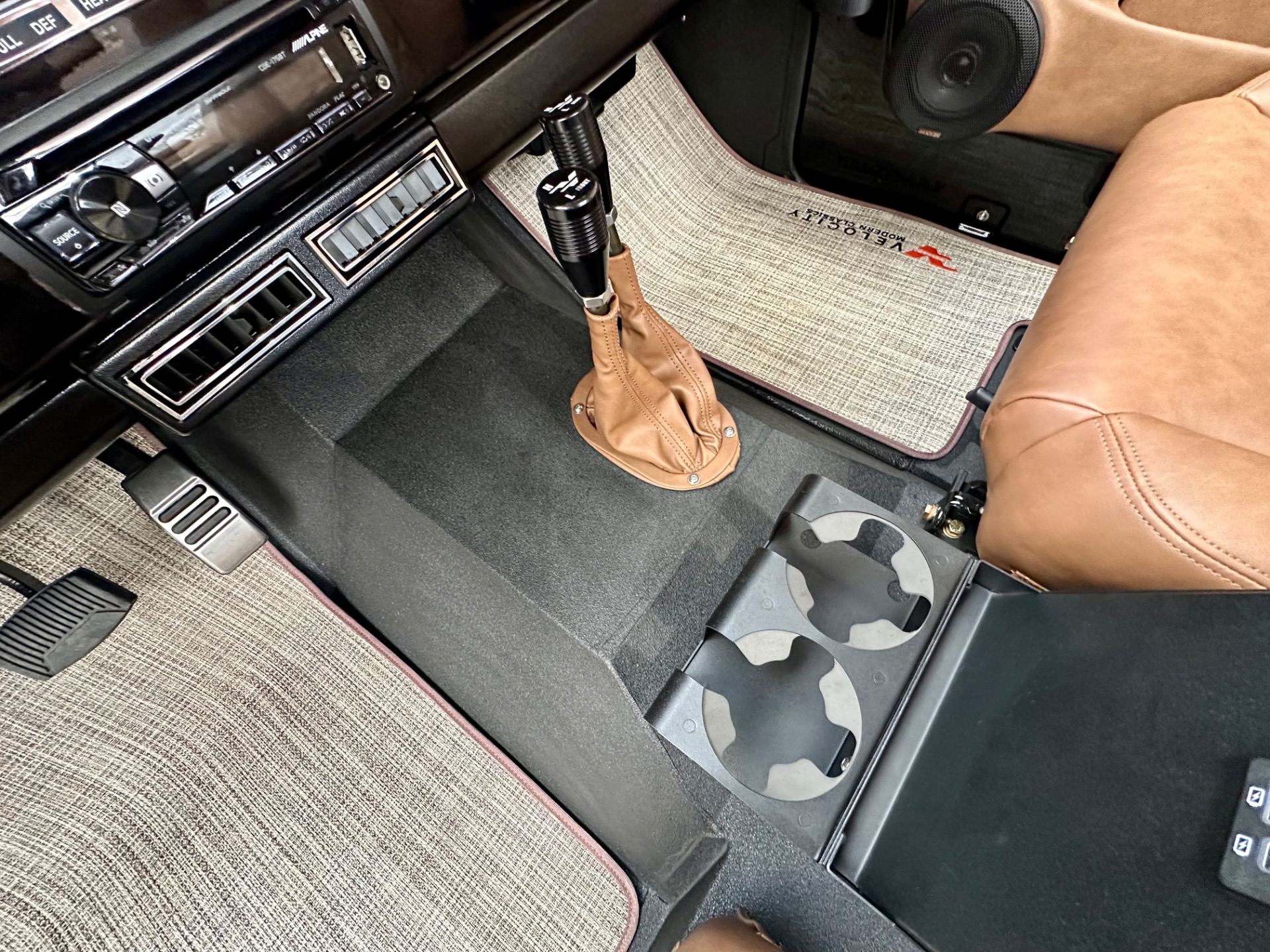 Velocity Signature Series 1975 Ford Bronco