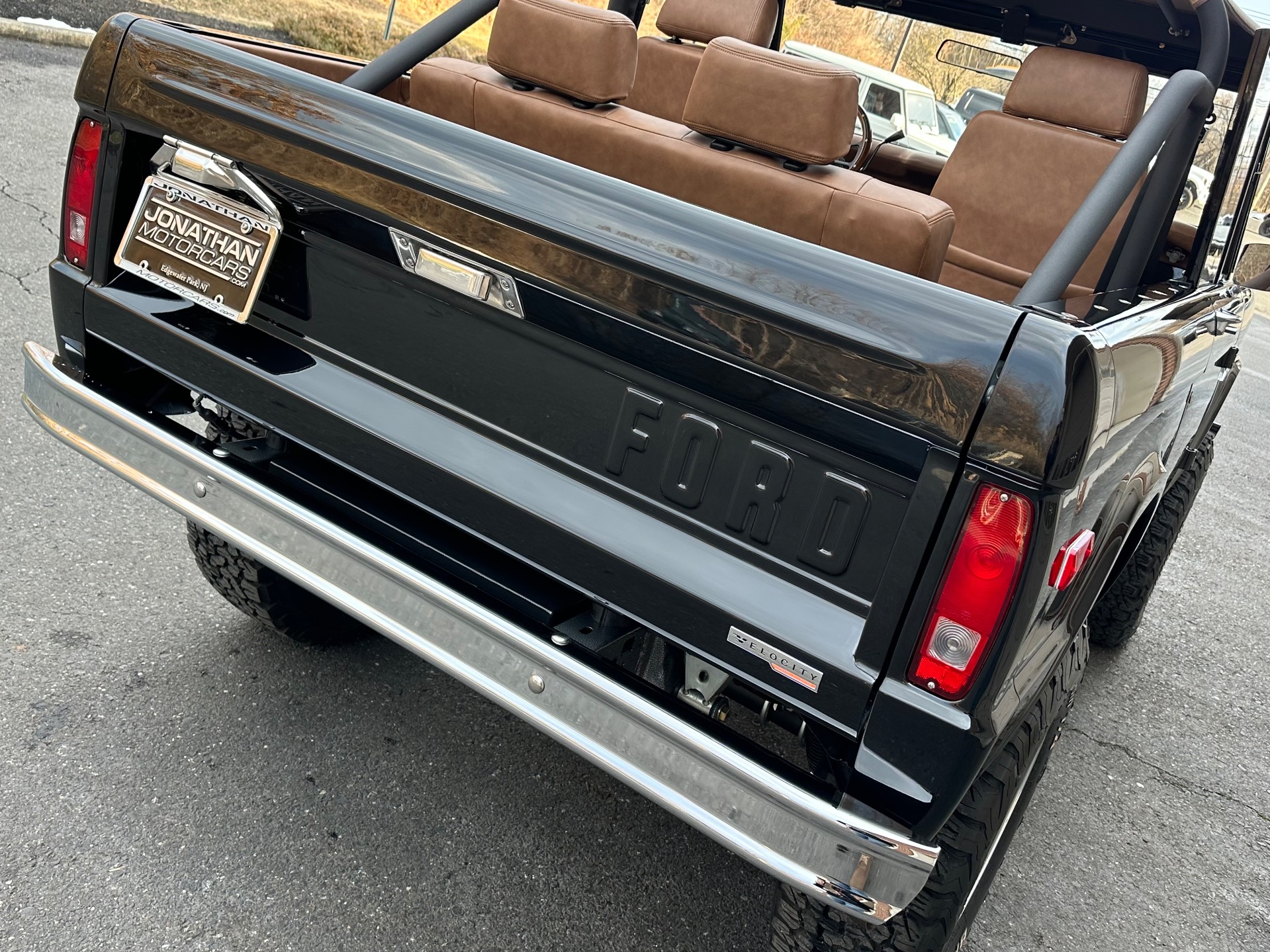 Velocity Signature Series 1975 Ford Bronco