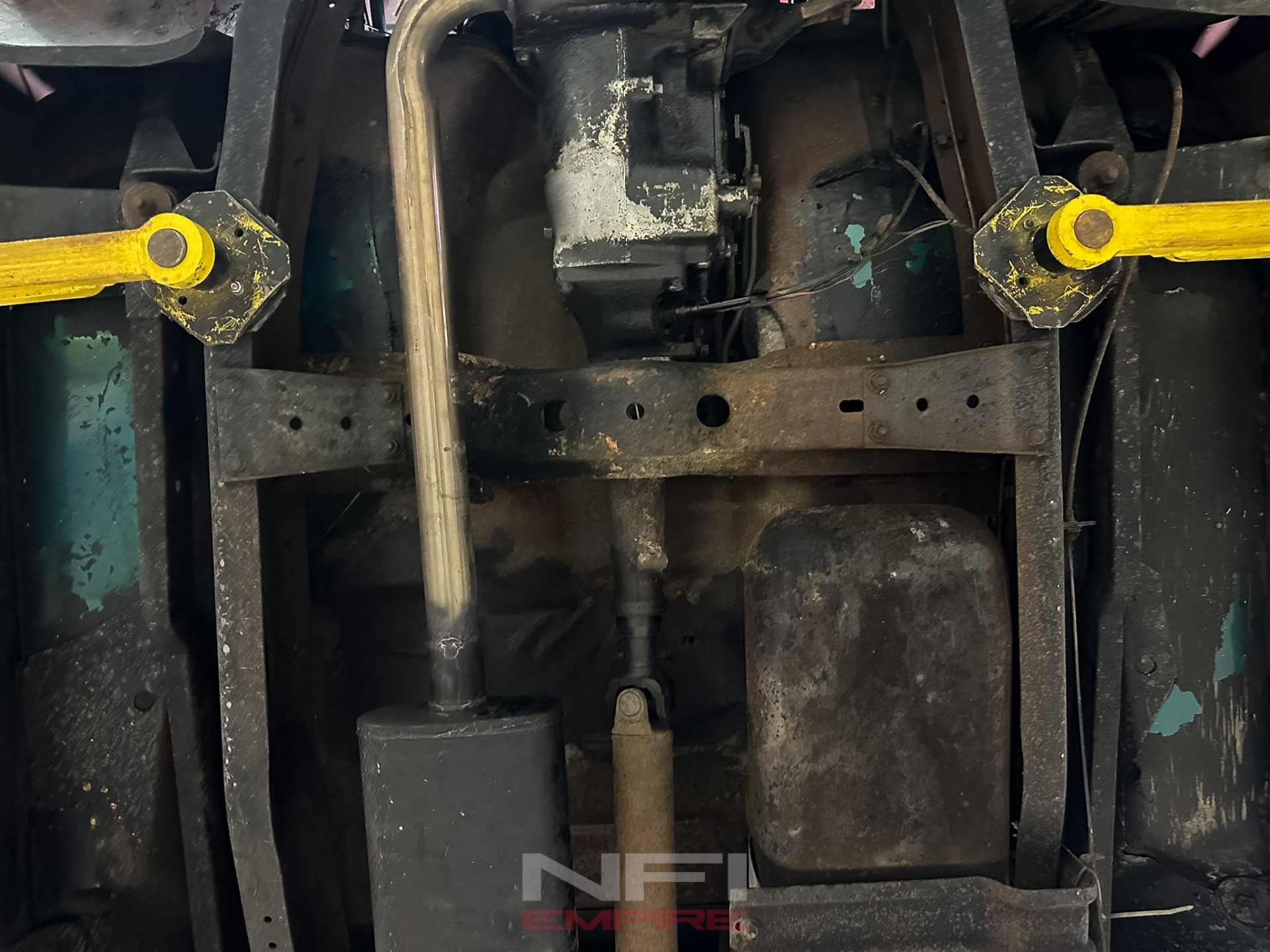 1980 Dodge D-150 Sweptline