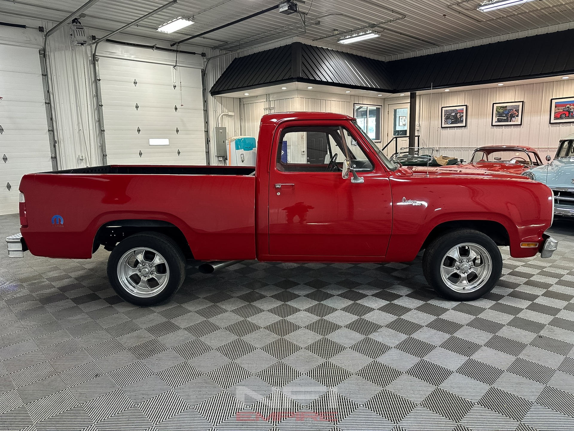 1980 Dodge D-150 Sweptline