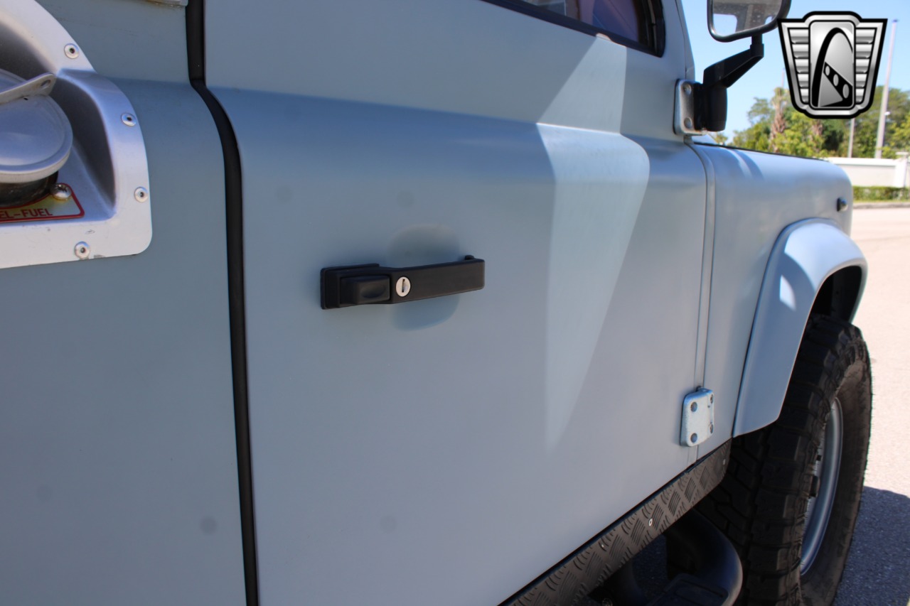 1987 Land Rover Defender 90