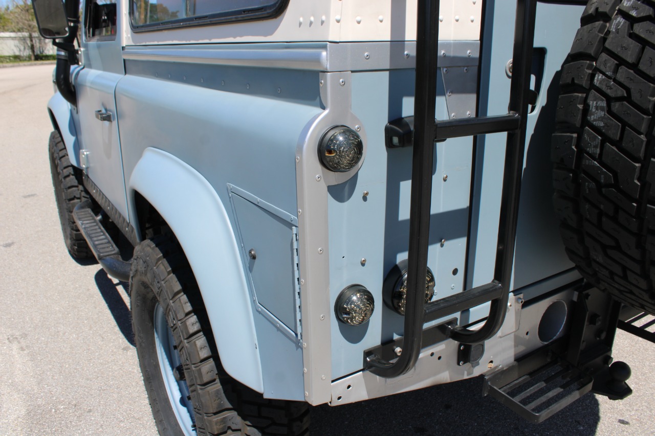 1987 Land Rover Defender 90