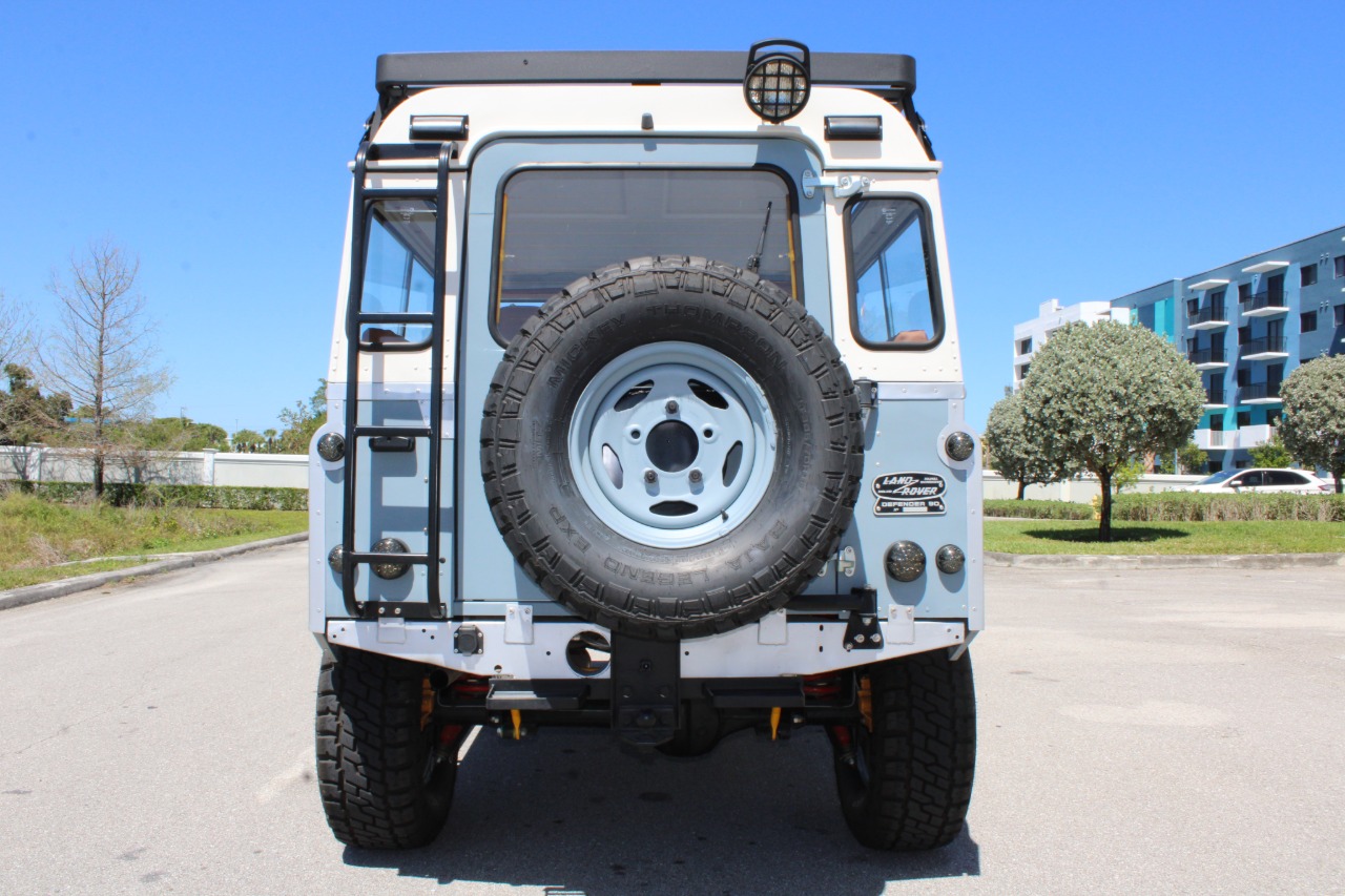 1987 Land Rover Defender 90