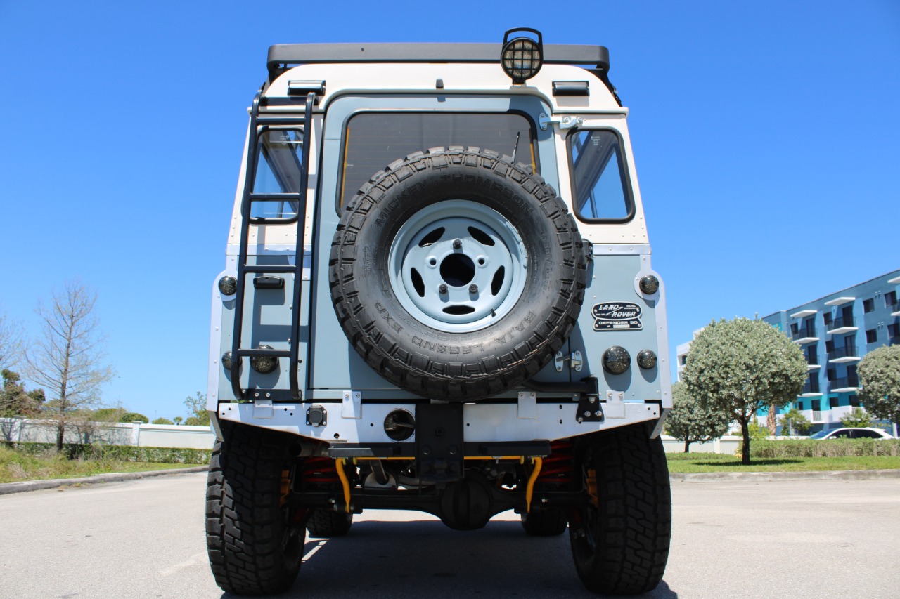 1987 Land Rover Defender 90