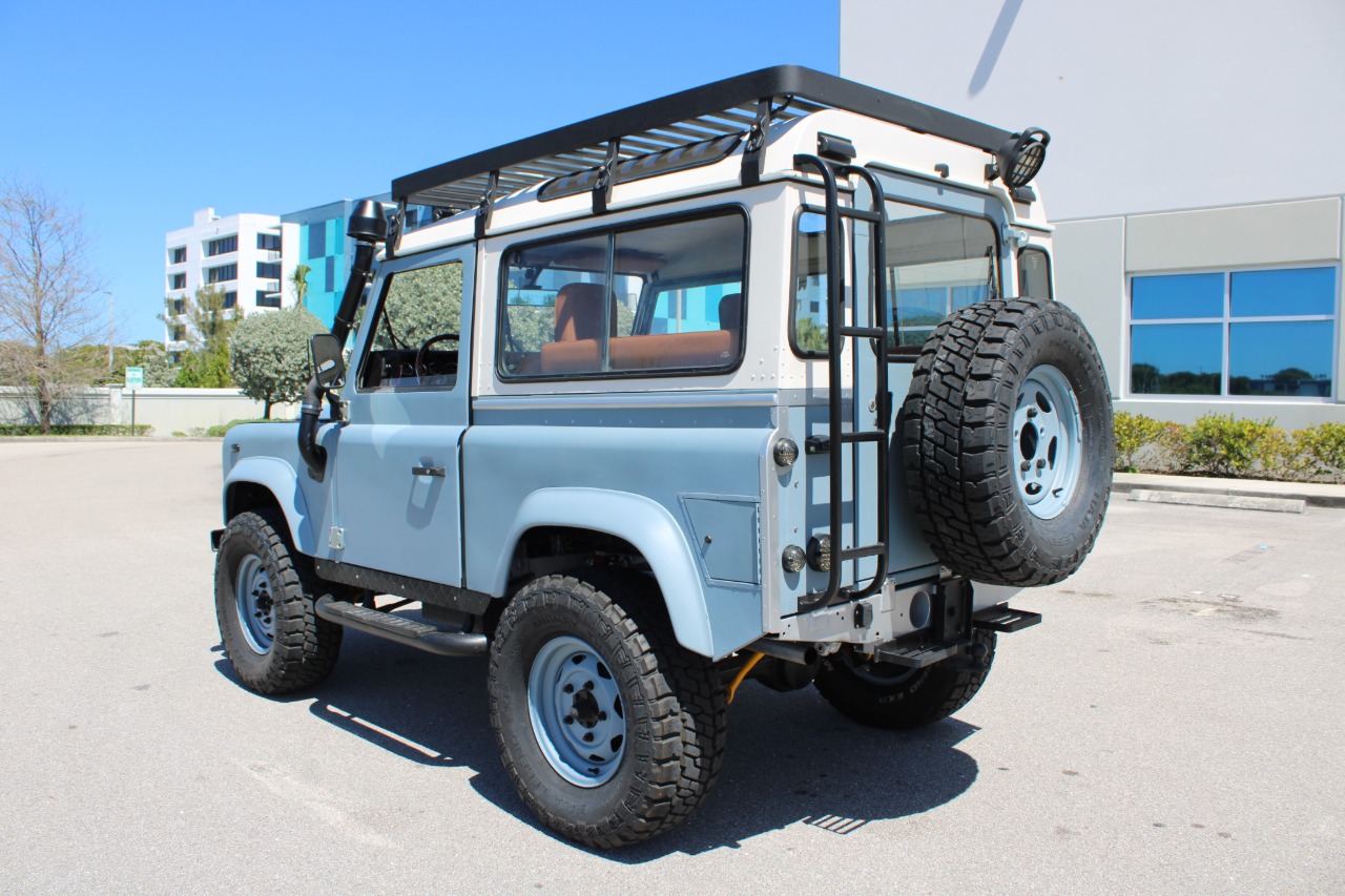1987 Land Rover Defender 90