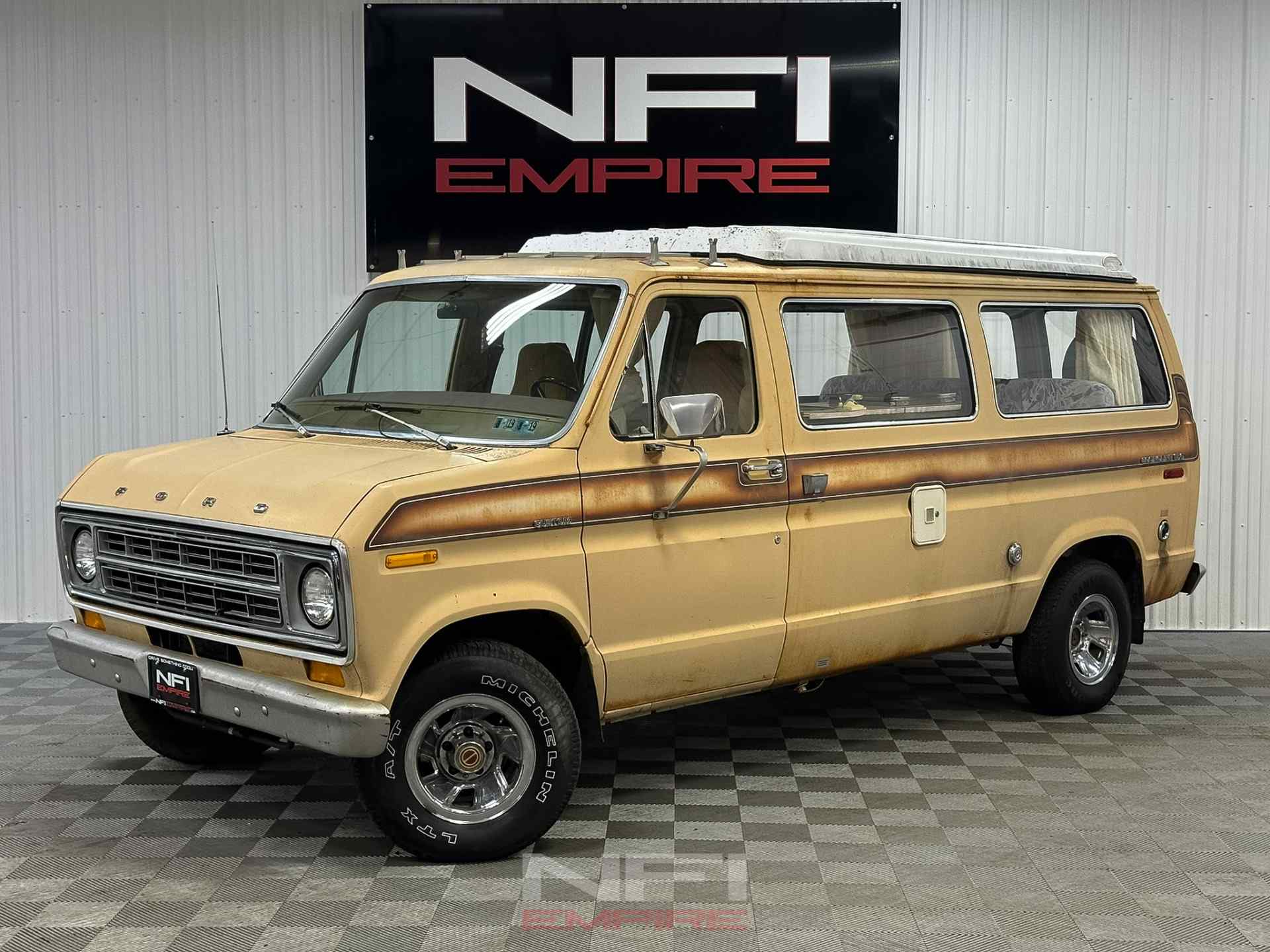 1977 Ford E-150 Econoline Custom-1