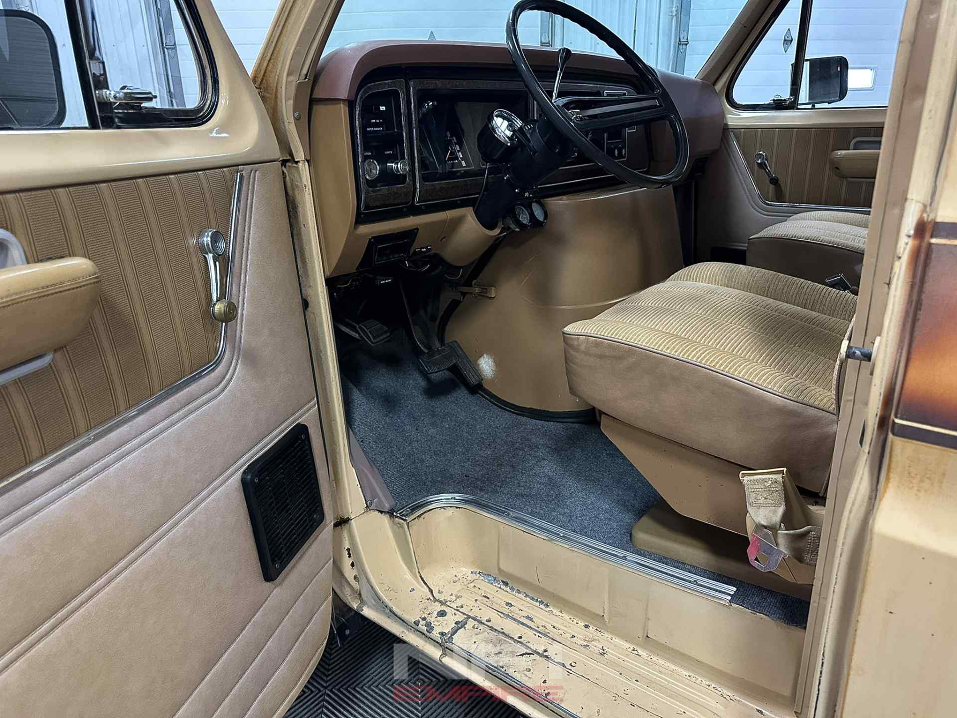 1977 Ford E-150 Econoline Custom