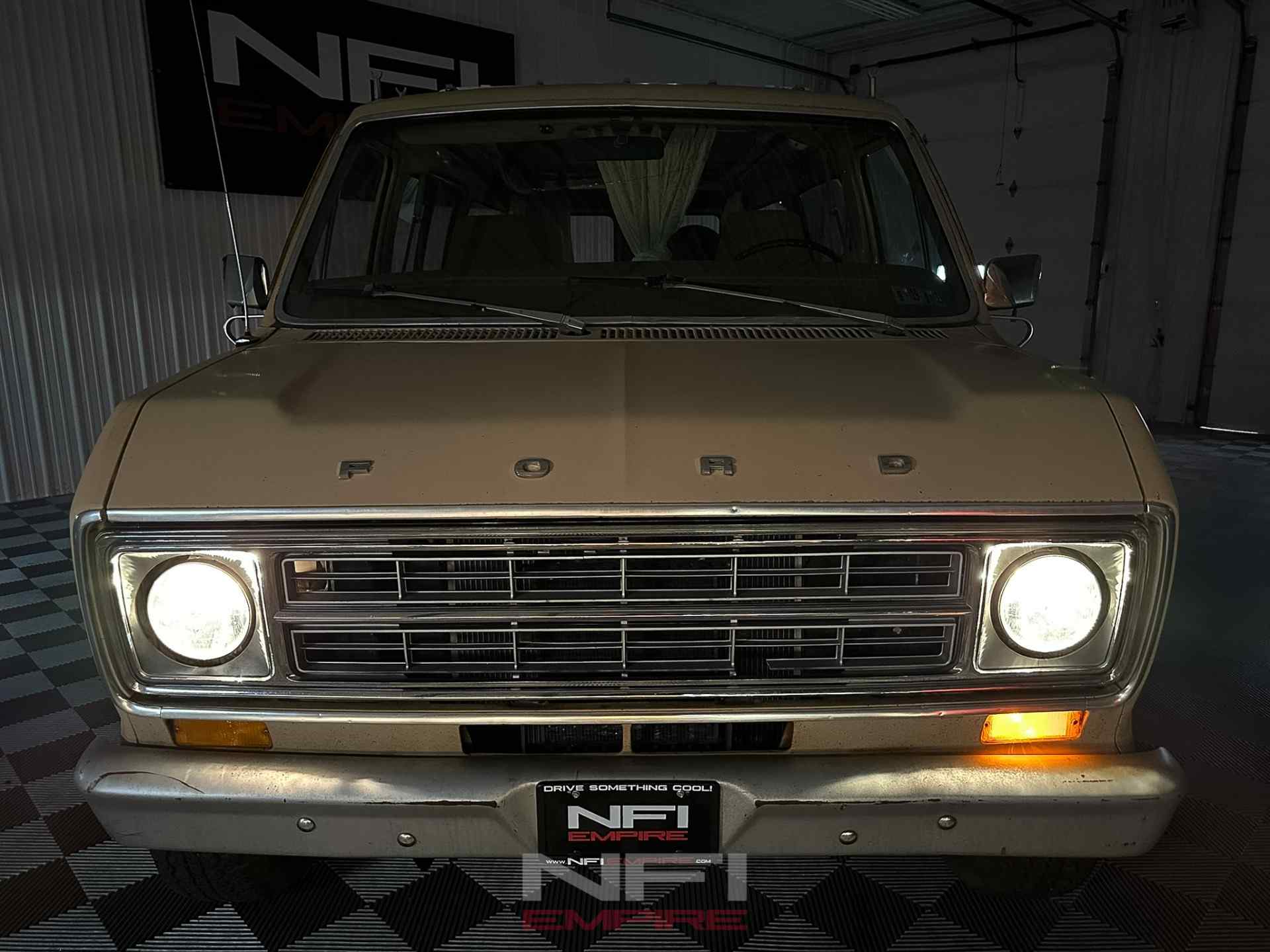 1977 Ford E-150 Econoline Custom