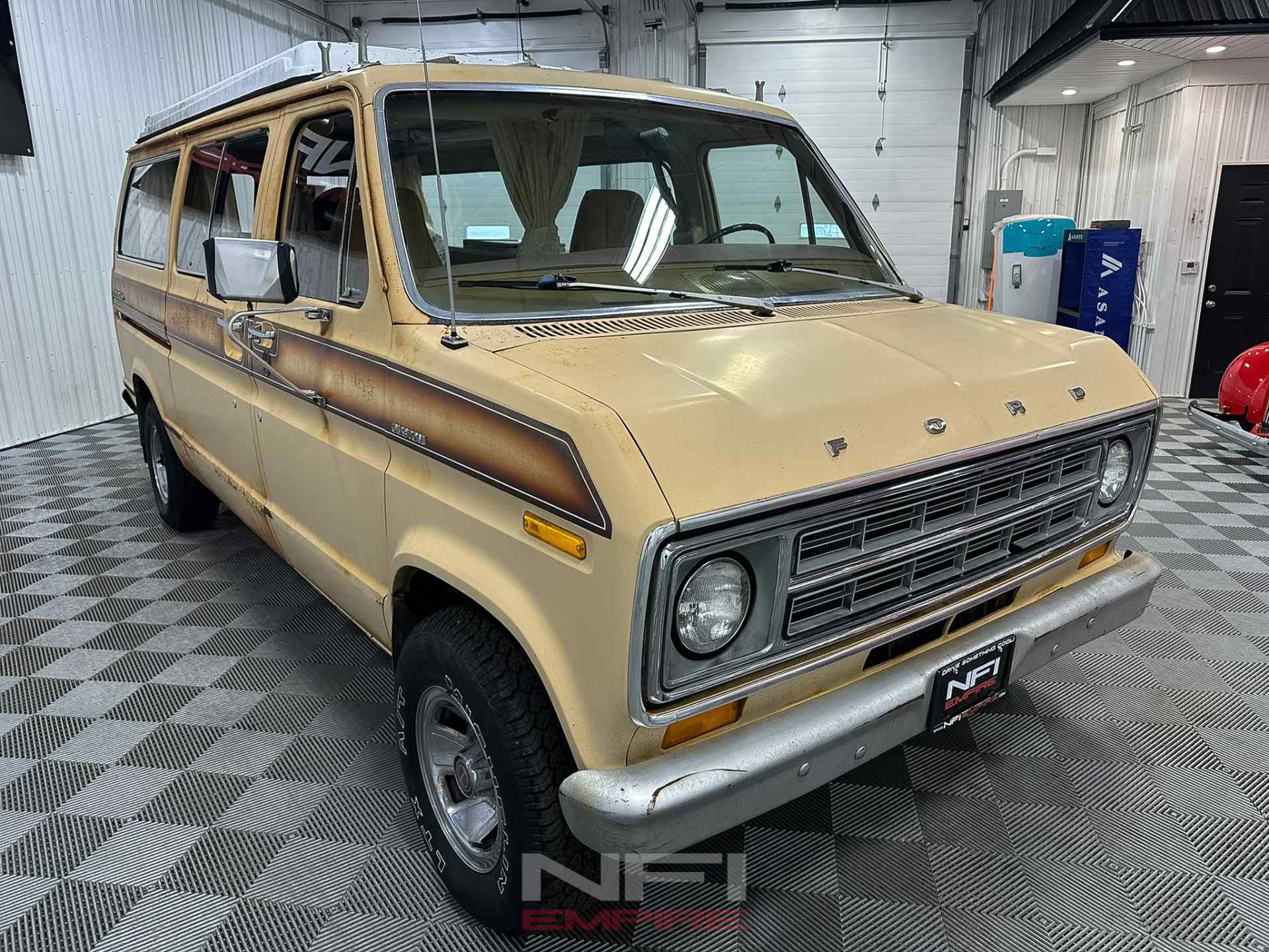 1977 Ford E-150 Econoline Custom
