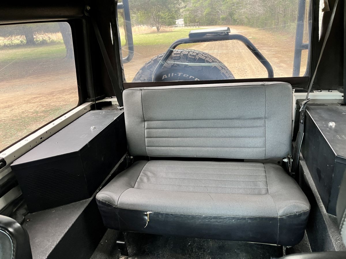 1994 Land Rover Defender 90 NAS