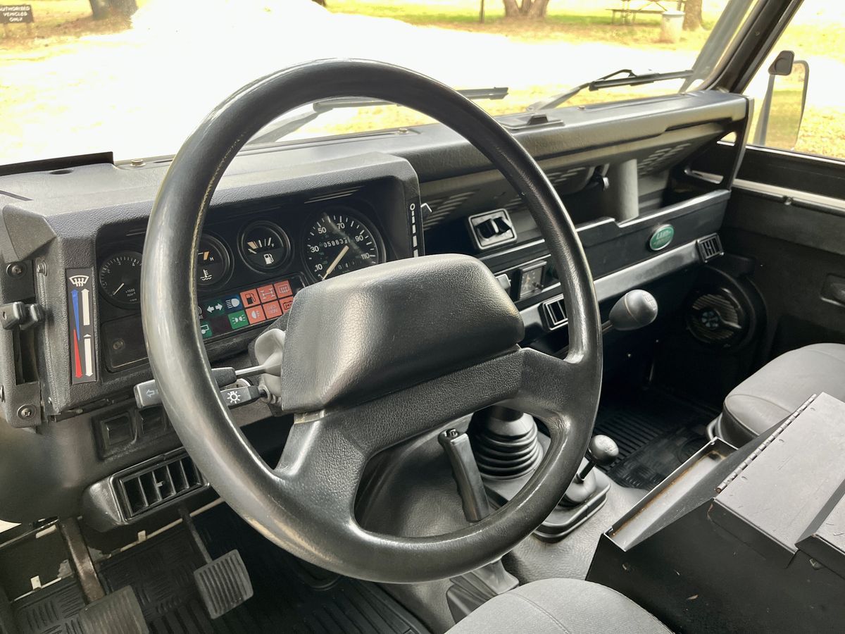 1994 Land Rover Defender 90 NAS