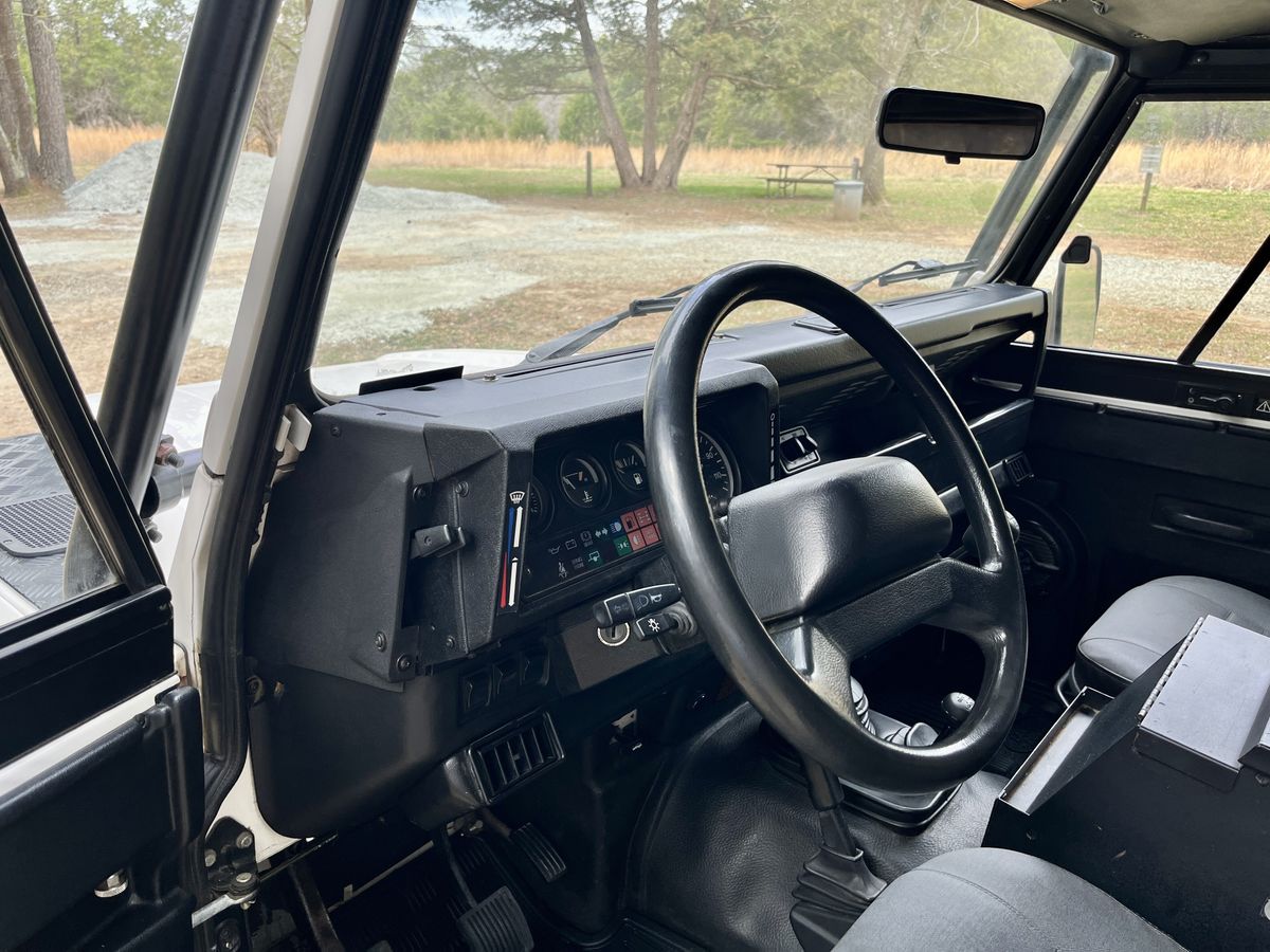 1994 Land Rover Defender 90 NAS