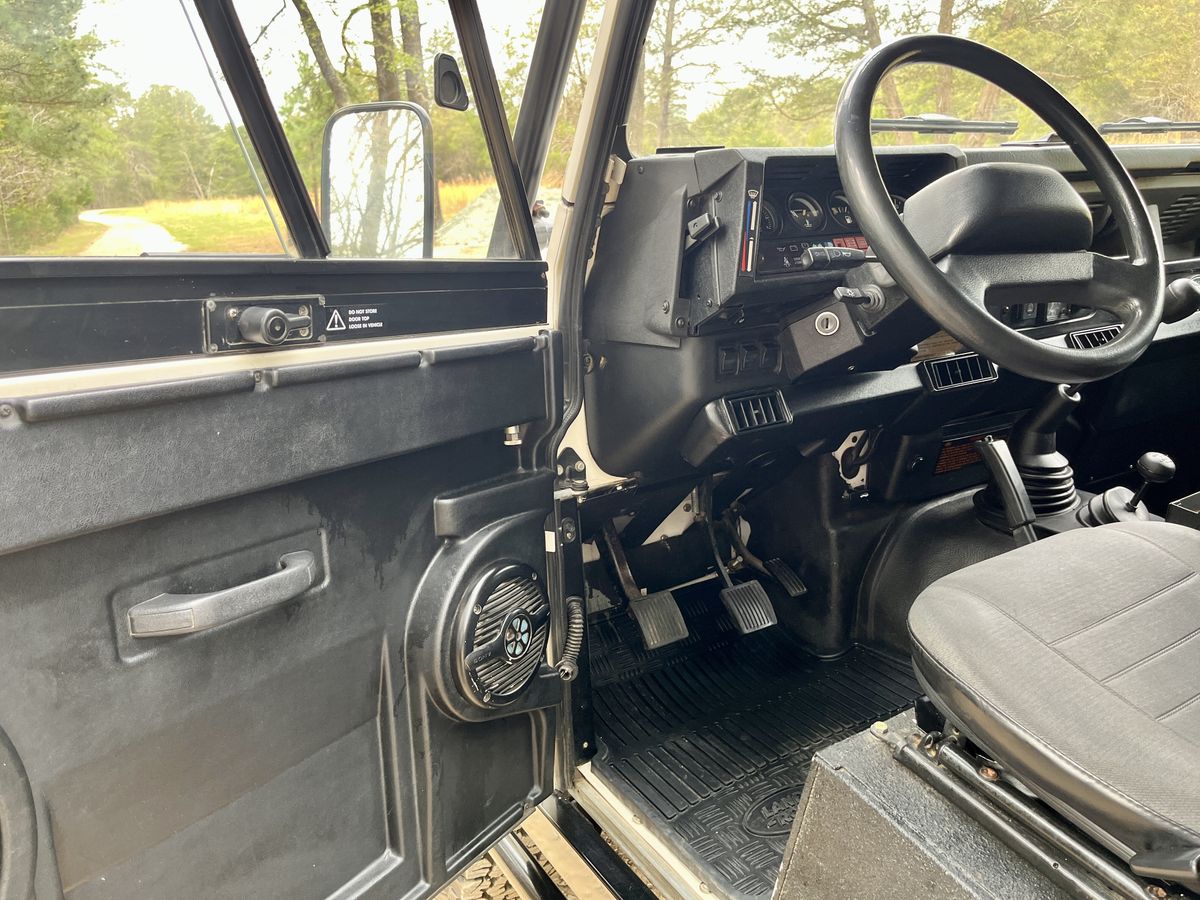 1994 Land Rover Defender 90 NAS