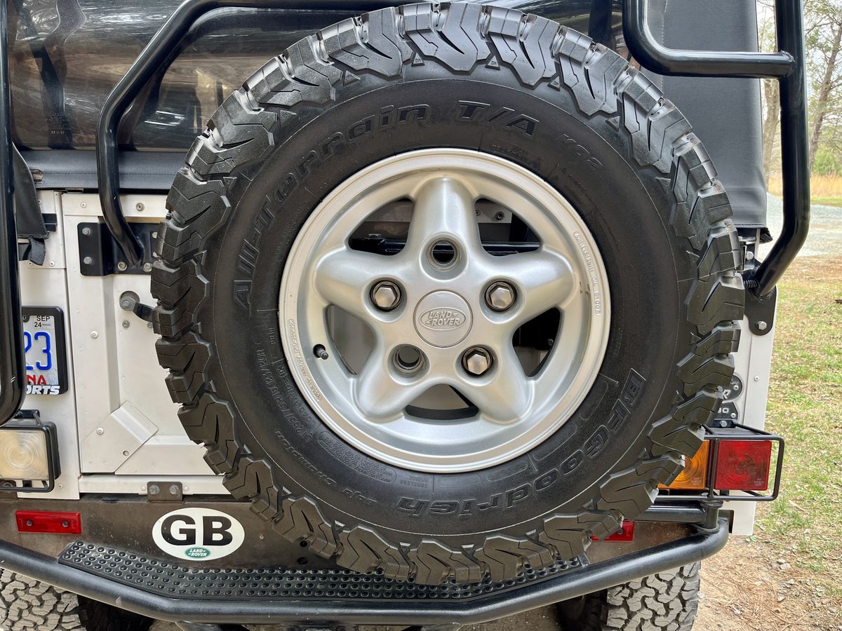 1994 Land Rover Defender 90 NAS