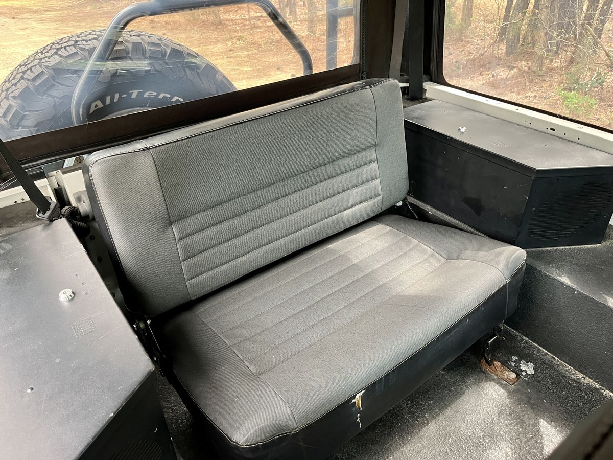 1994 Land Rover Defender 90 NAS