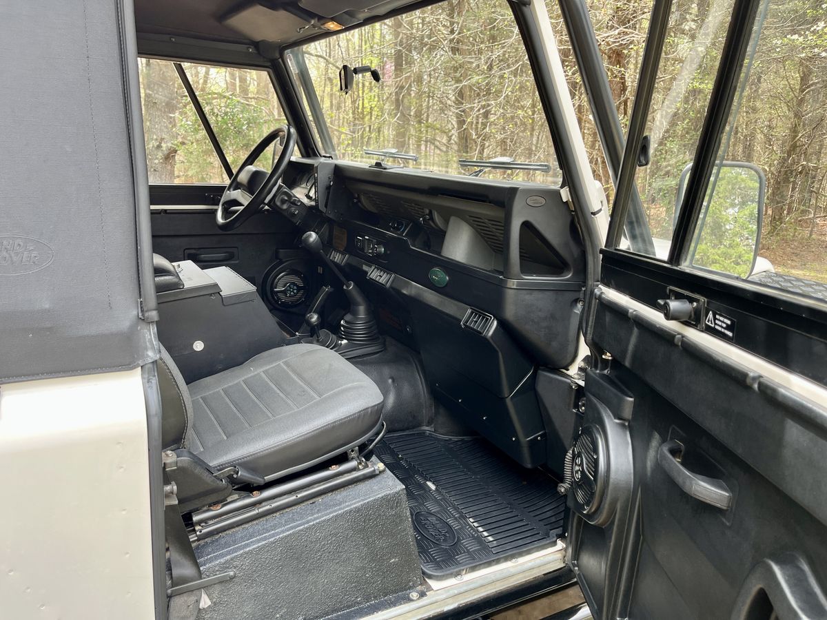 1994 Land Rover Defender 90 NAS