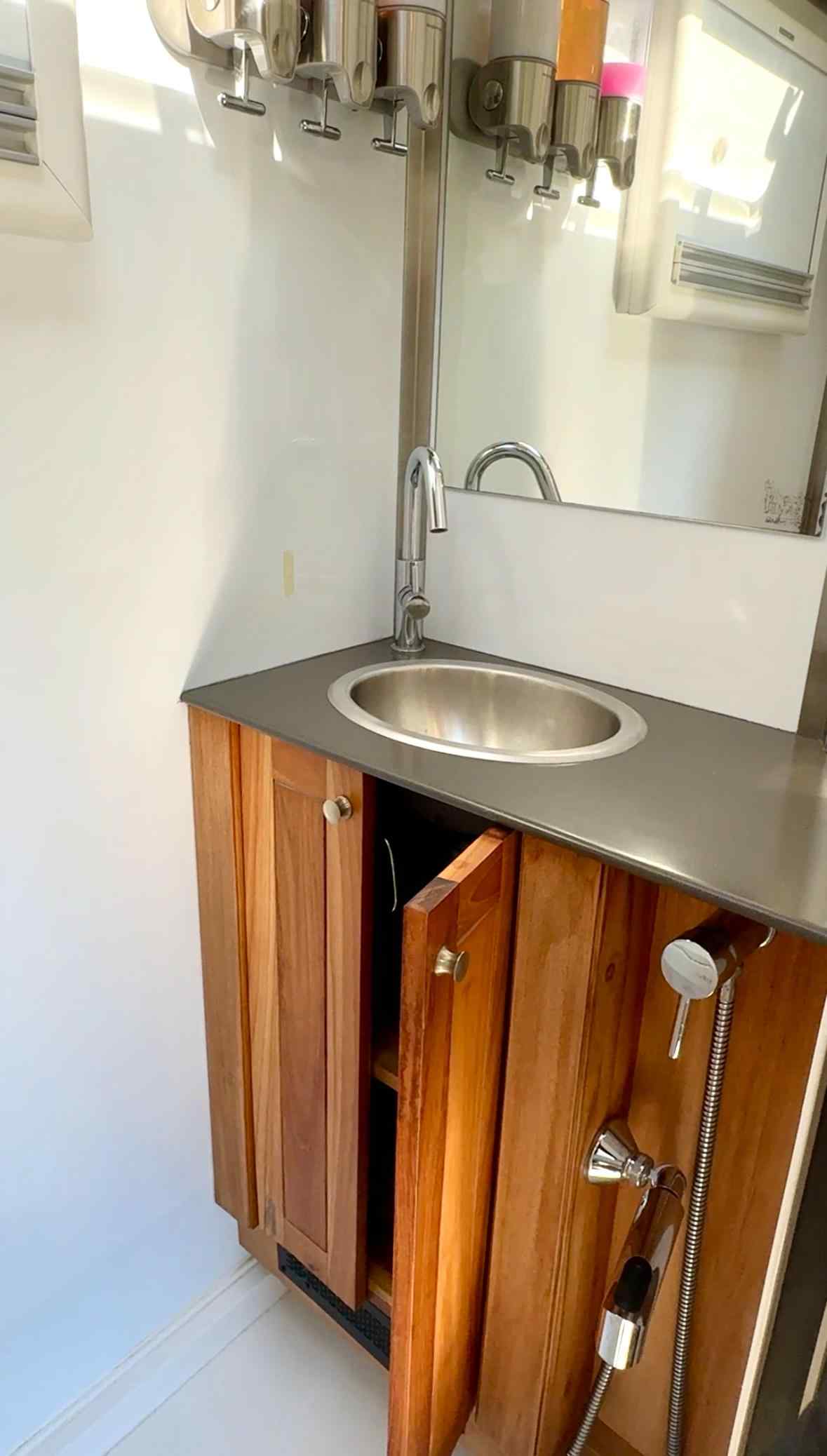 2019 Global Expedition Vehicles SAFARI EXTREME