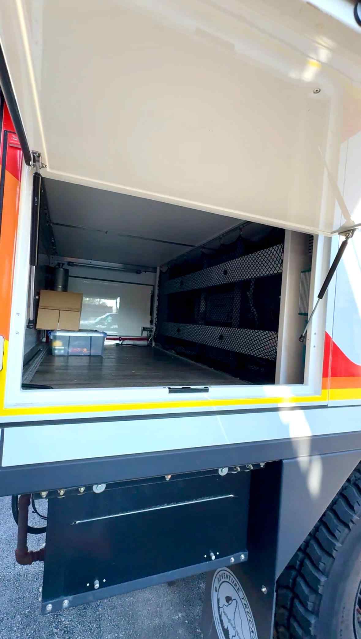 2019 Global Expedition Vehicles SAFARI EXTREME