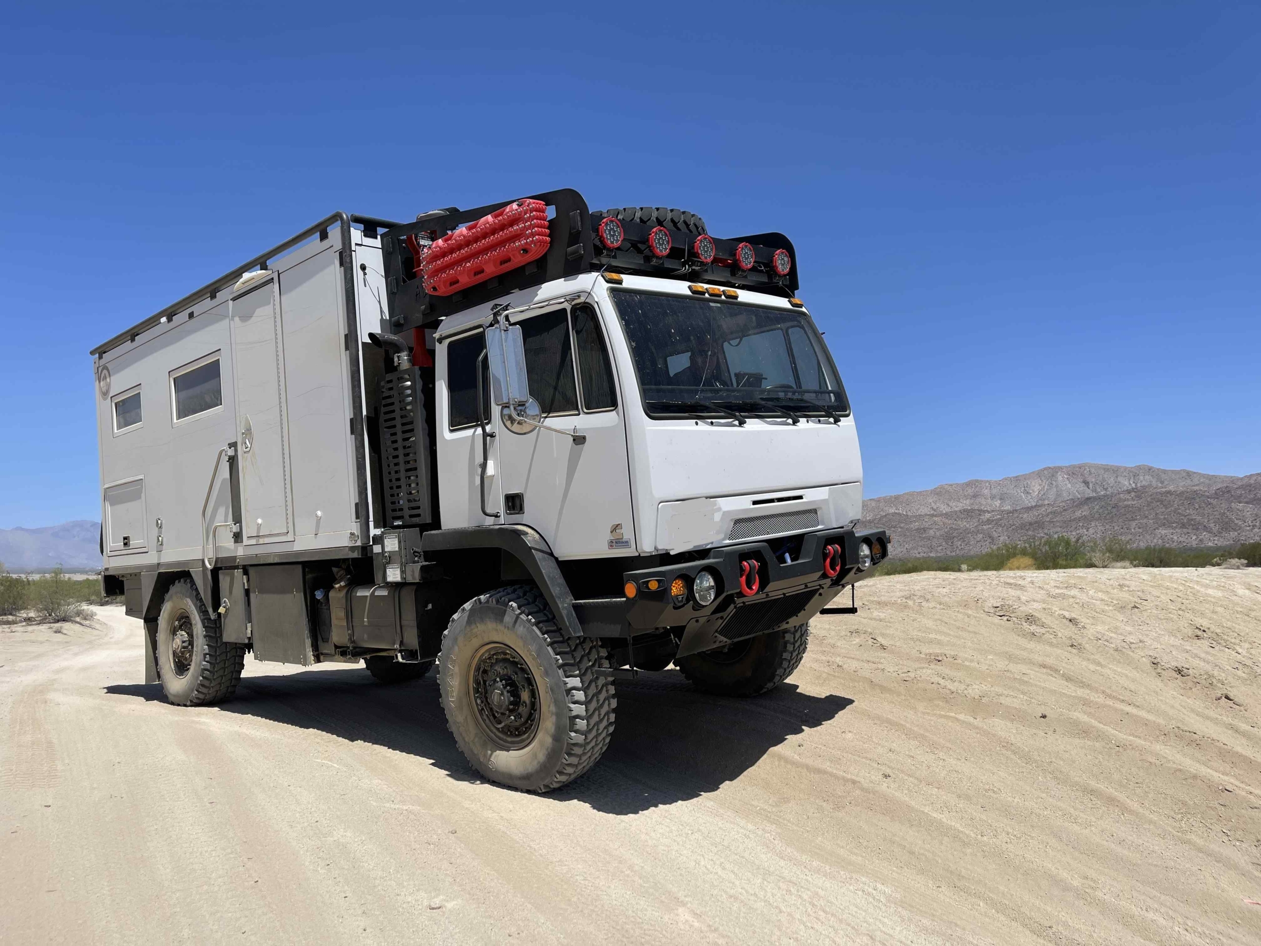 2019 Global Expedition Vehicles SAFARI EXTREME