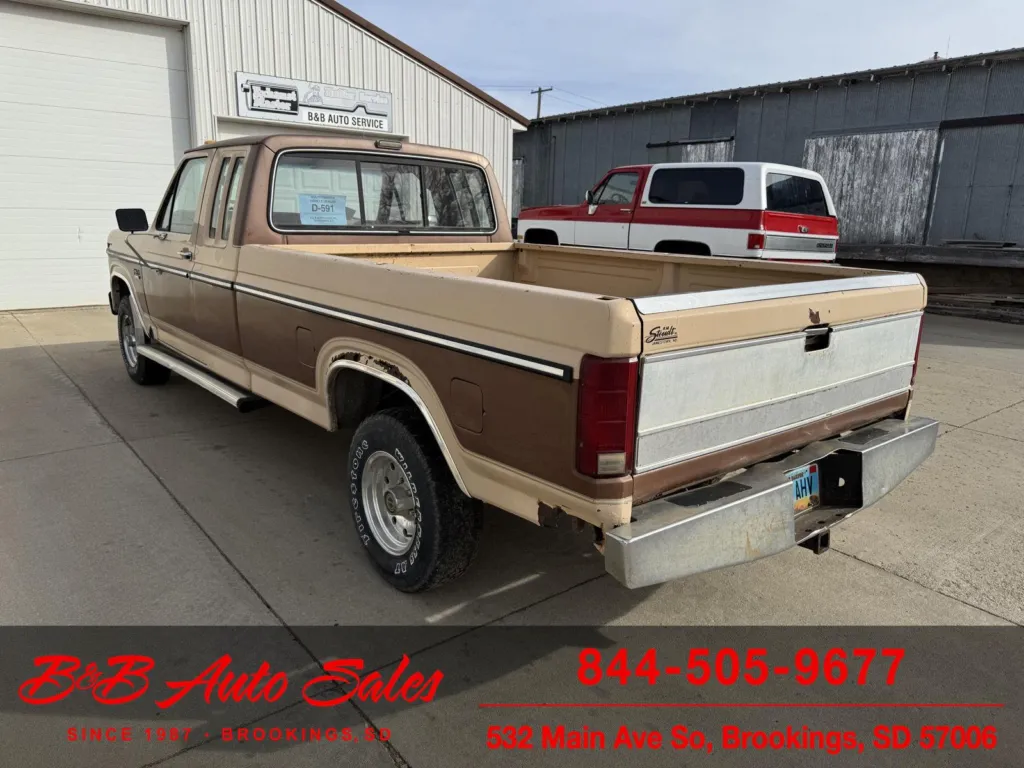1985 Ford F-150 4x4 XLT Lariat