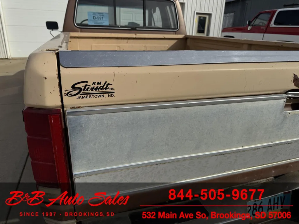 1985 Ford F-150 4x4 XLT Lariat