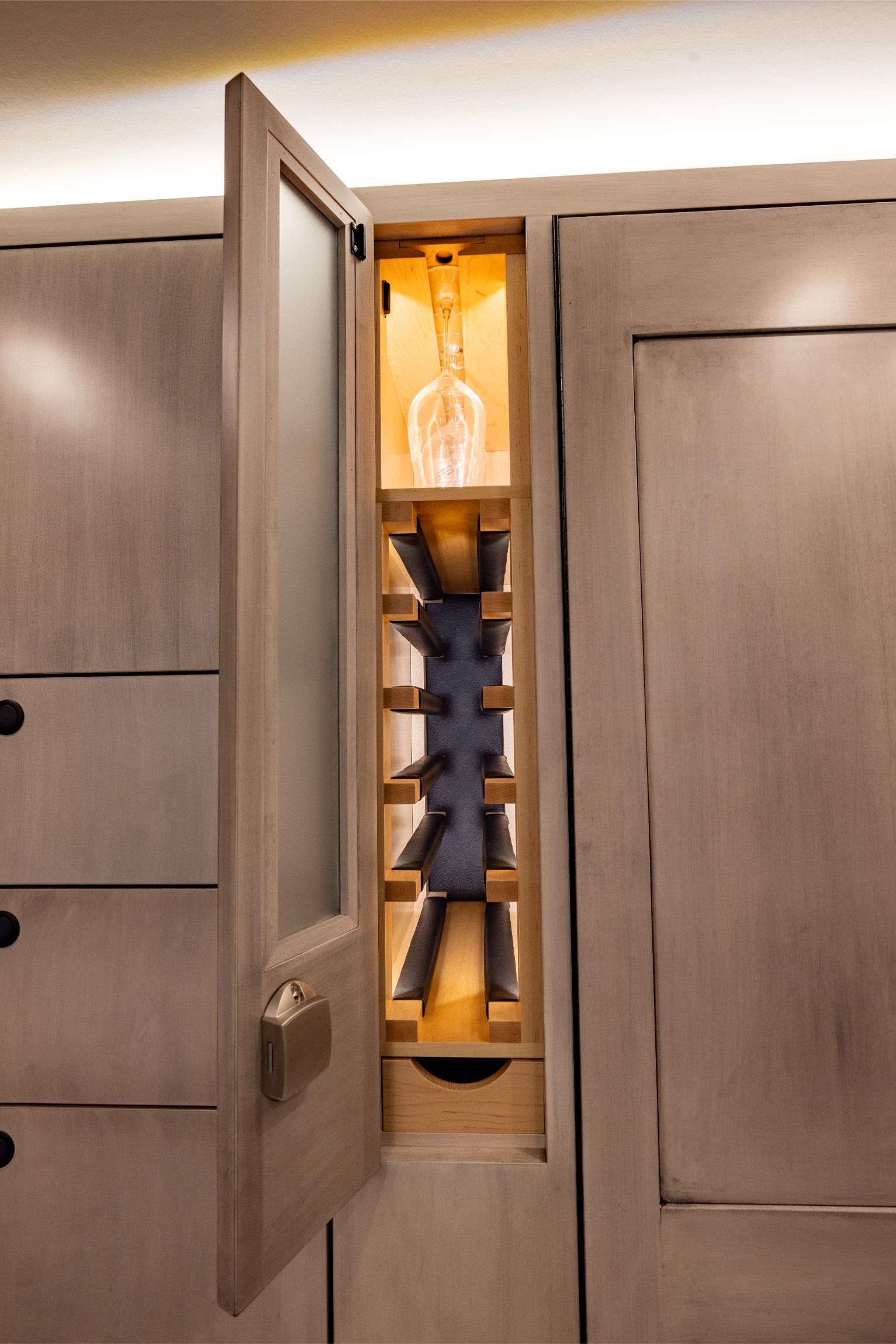 2019 EarthRoamer XV-LTS 232