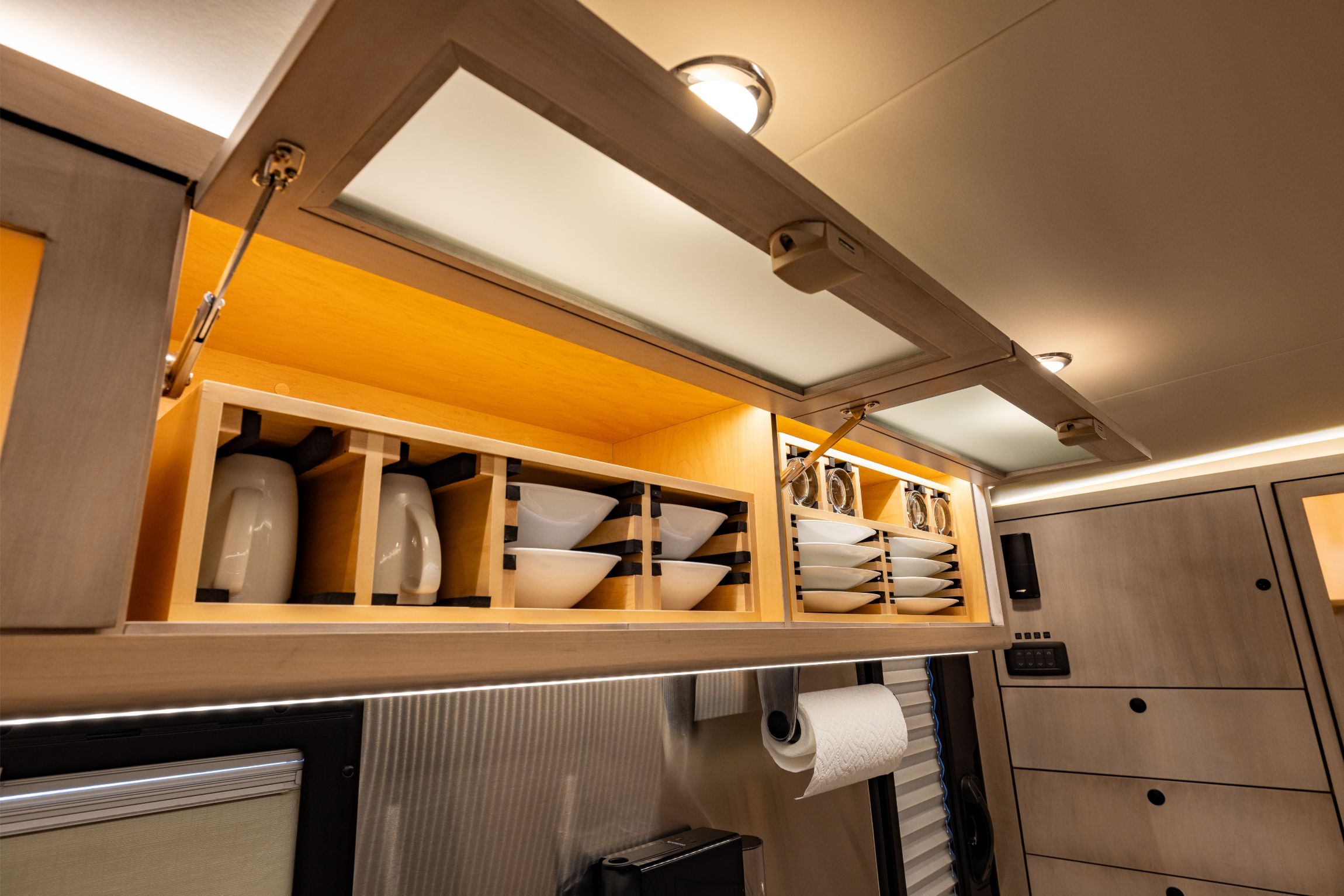 2019 EarthRoamer XV-LTS 232