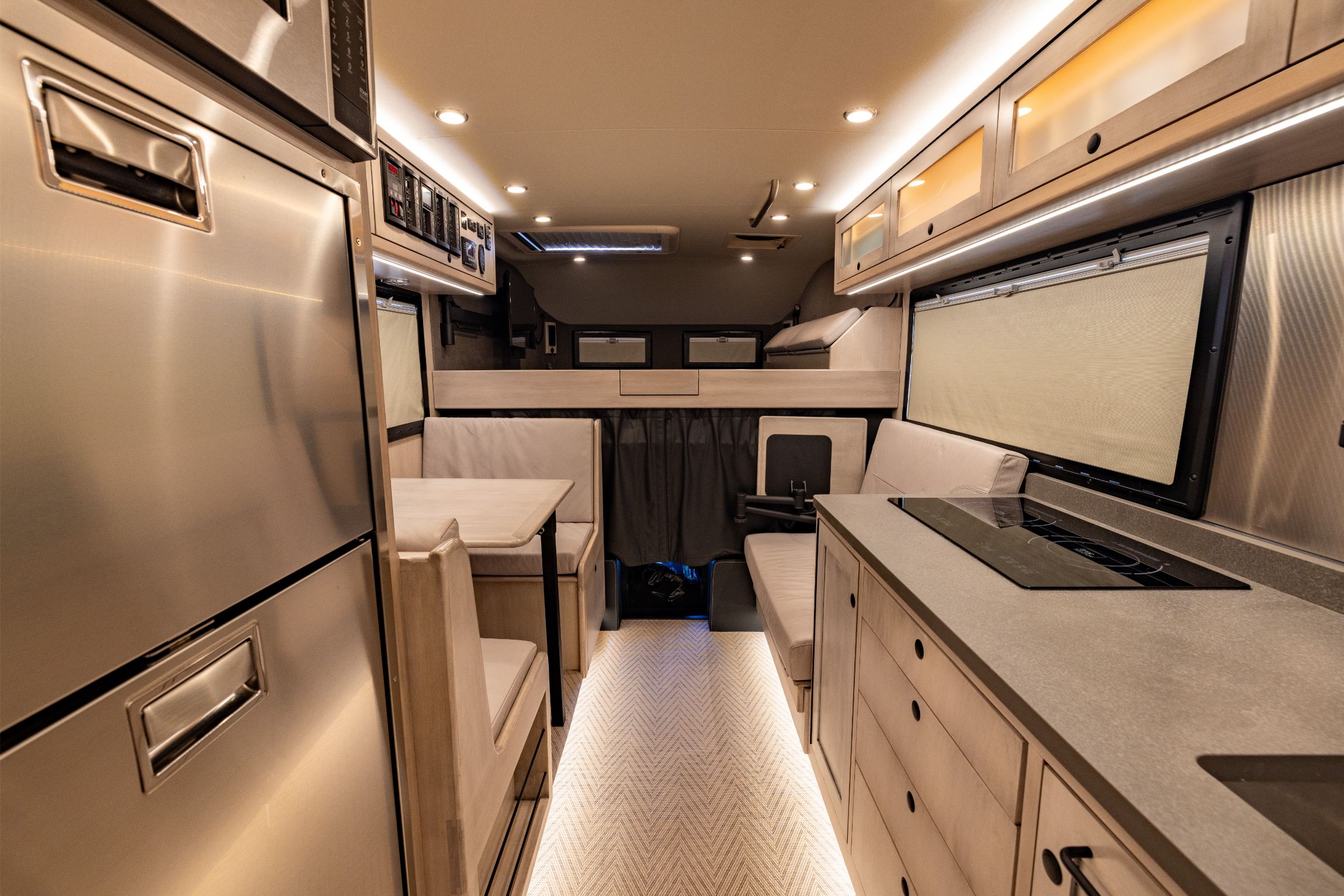 2019 EarthRoamer XV-LTS 232