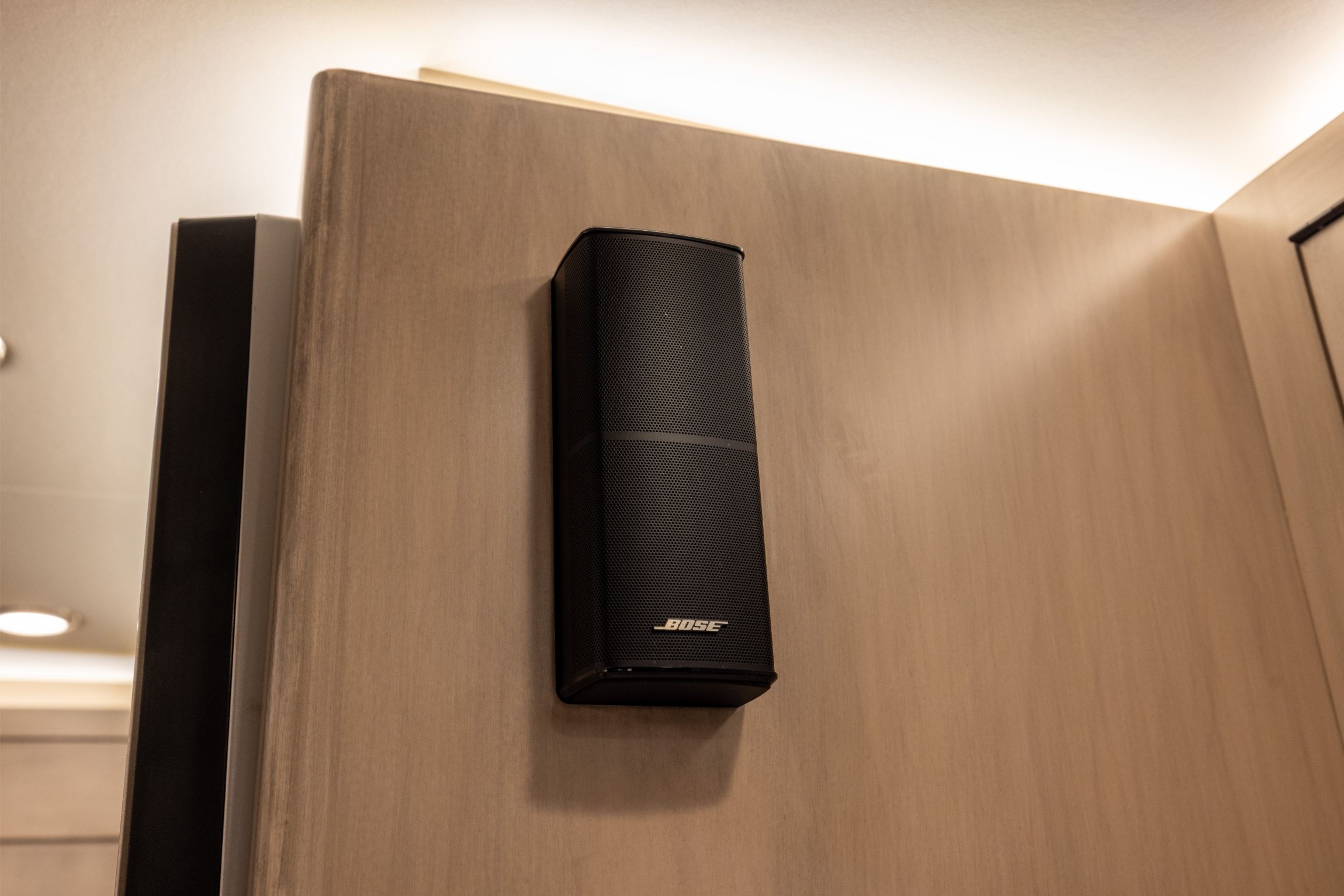 2019 EarthRoamer XV-LTS 232