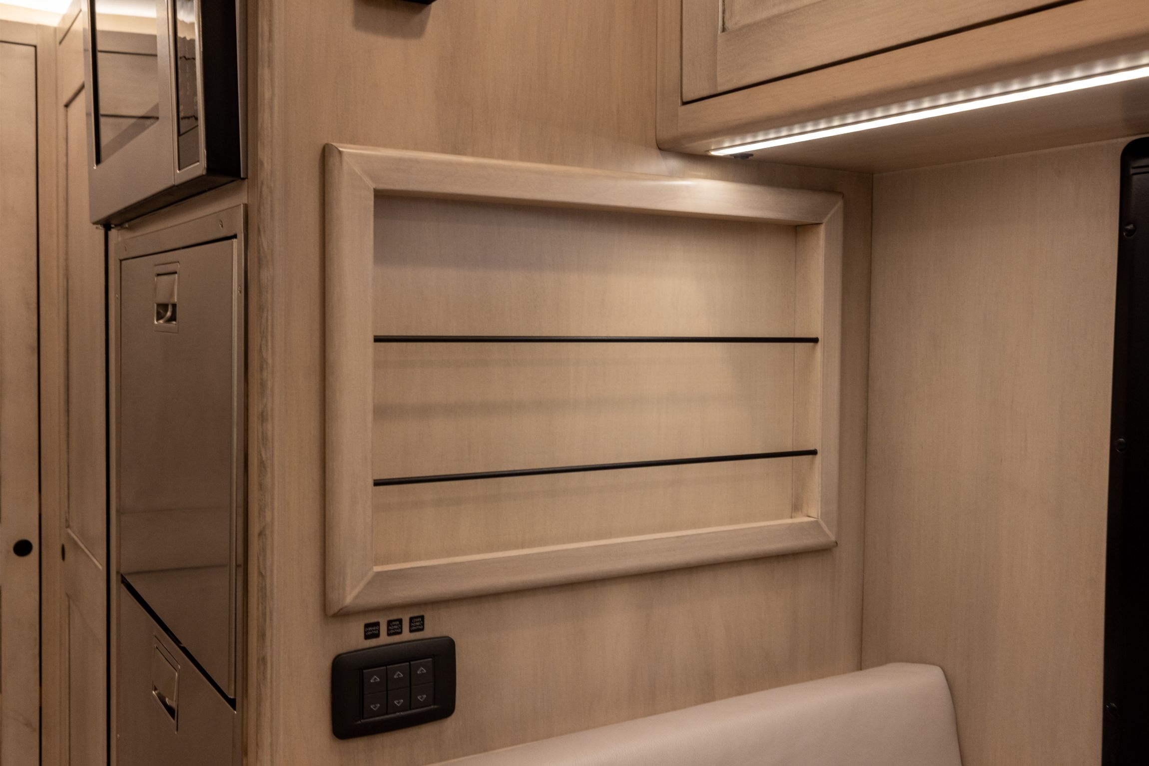 2019 EarthRoamer XV-LTS 232