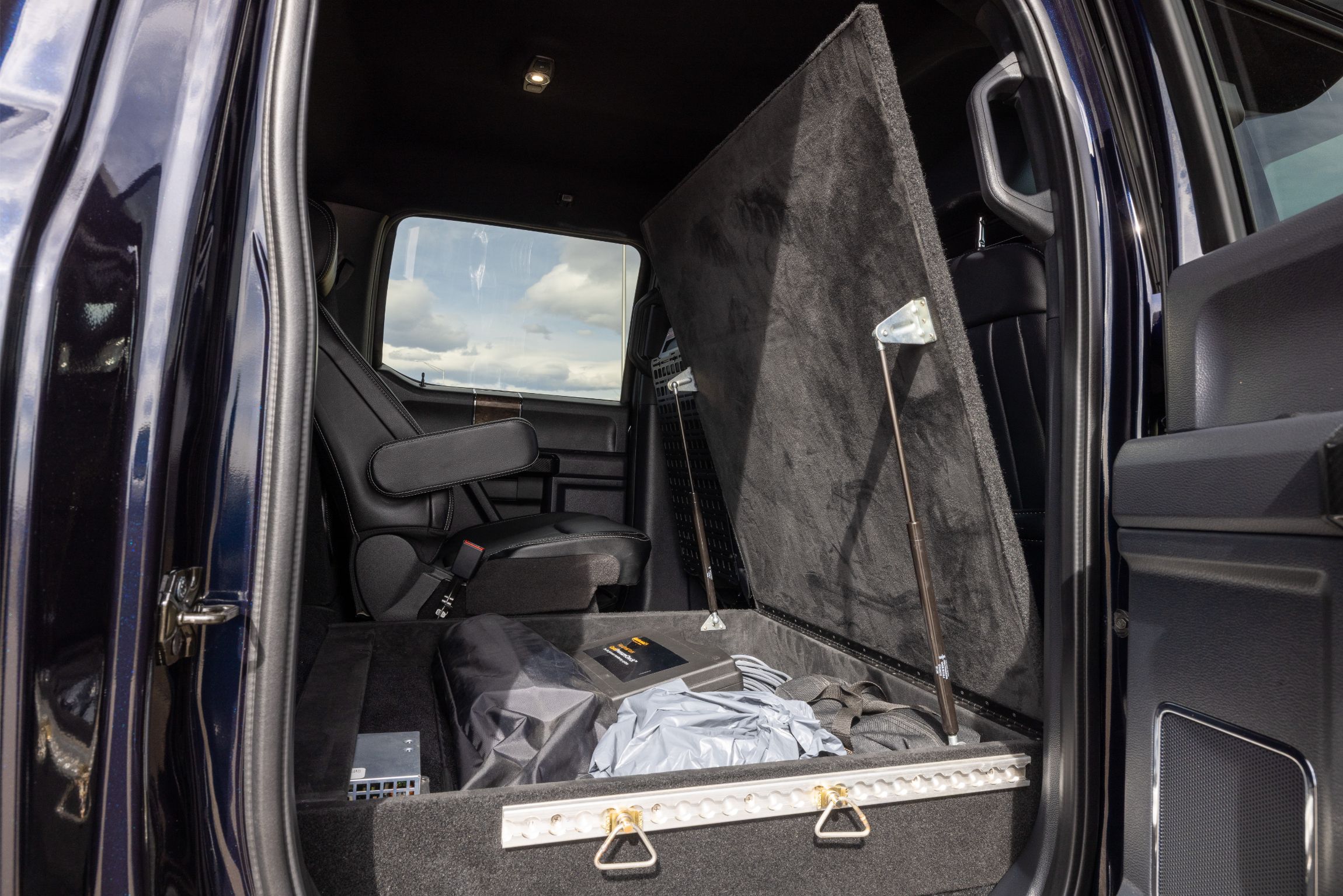 2022 EarthRoamer XV-LTi 051