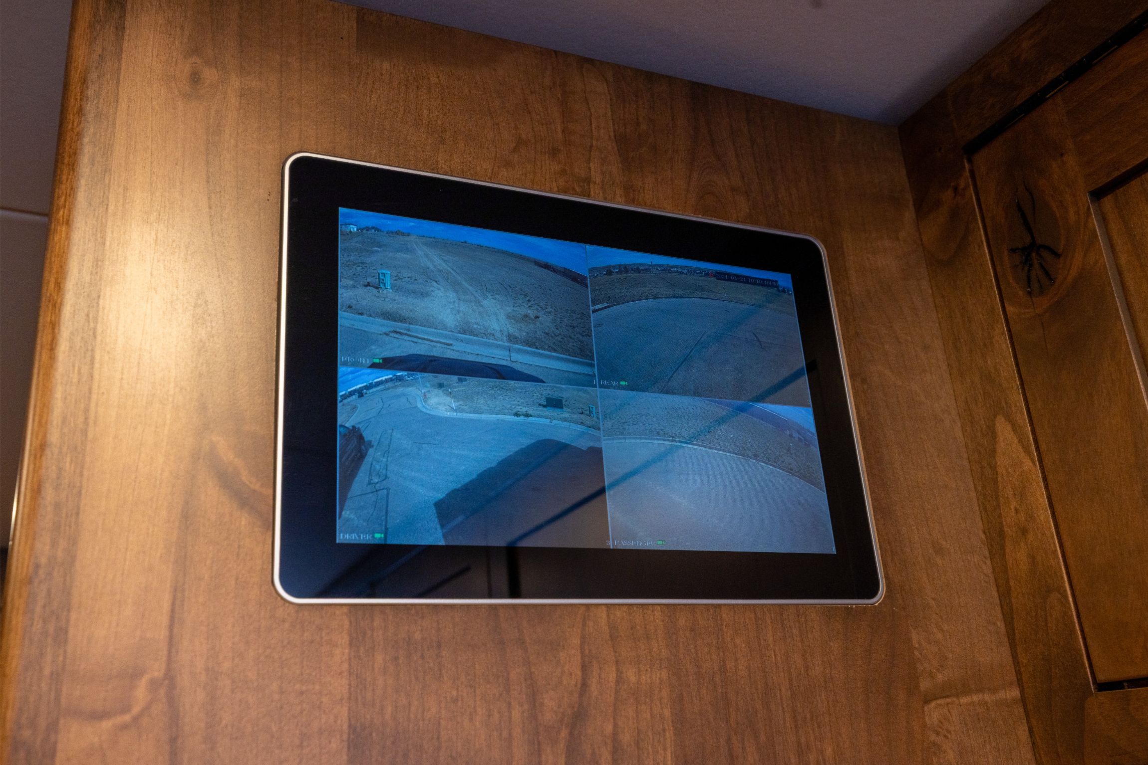 2022 EarthRoamer XV-LTi 051