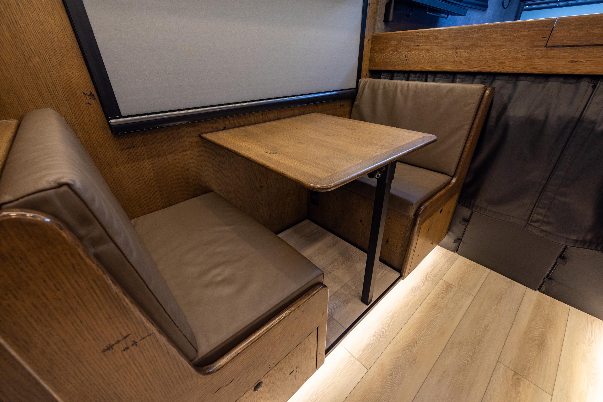 2020 EarthRoamer XV-LTi 011