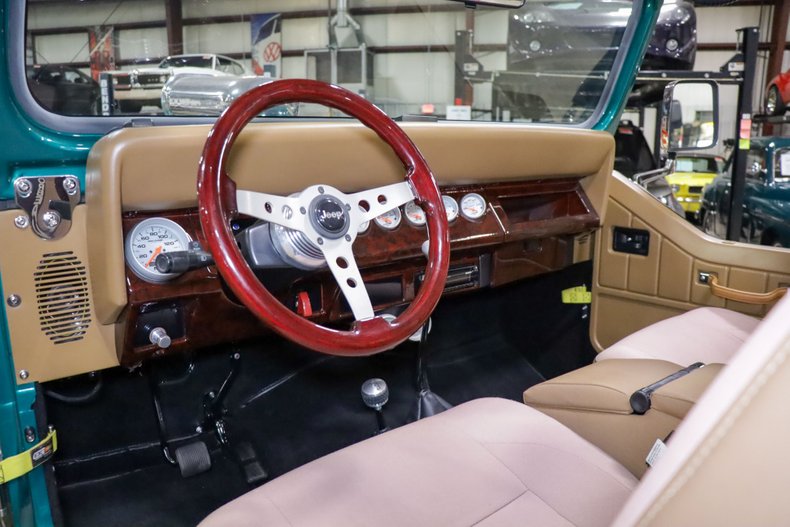 Custom 1995 Jeep Wrangler