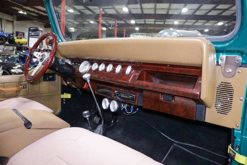 Custom 1995 Jeep Wrangler