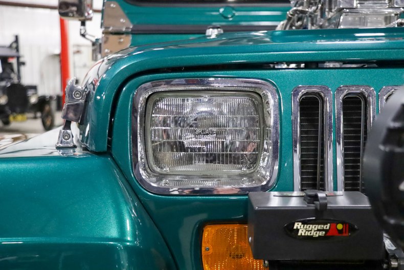 Custom 1995 Jeep Wrangler