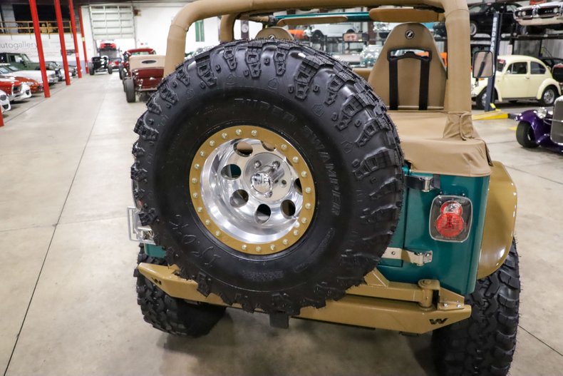 Custom 1995 Jeep Wrangler