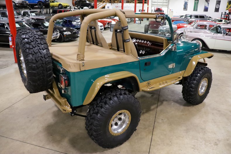 Custom 1995 Jeep Wrangler