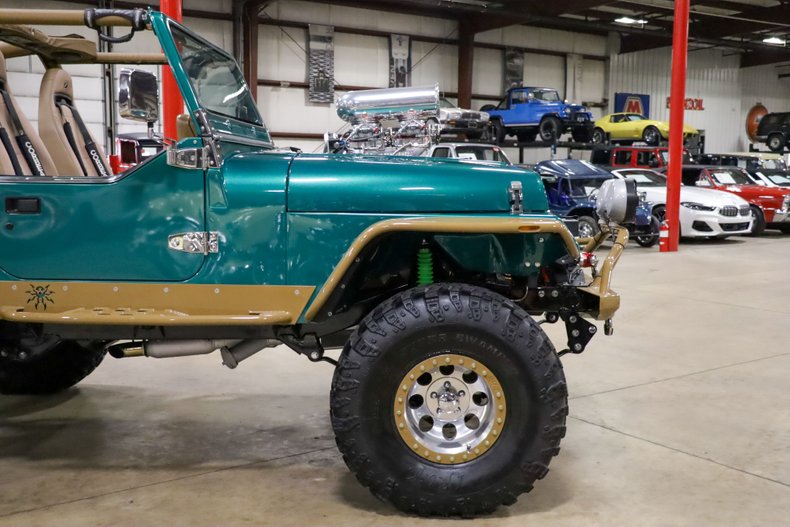 Custom 1995 Jeep Wrangler