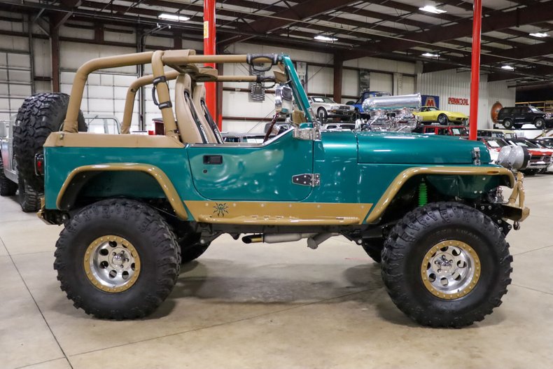 Custom 1995 Jeep Wrangler