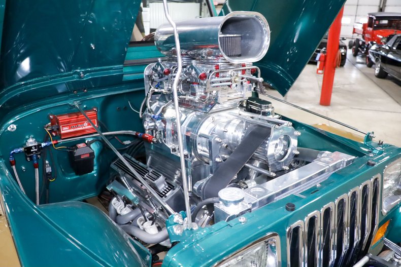 Custom 1995 Jeep Wrangler